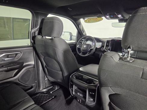 Used 2025 RAM 1500 Big Horn AWD/4WD image 31