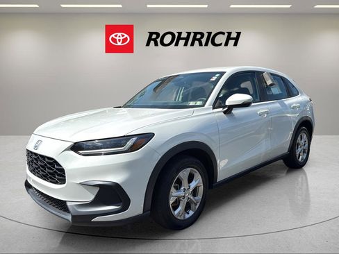 Used 2023 Honda HR-V LX image 1