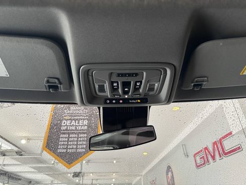 Certified 2025 Chevrolet Silverado 1500 RST w/ Convenience Package II AWD/4WD image 28