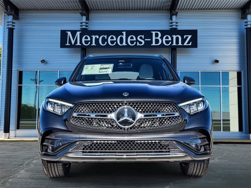 New 2026 Mercedes-Benz GLC 300 4MATIC image 2