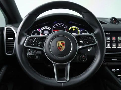 Certified 2023 Porsche Cayenne Coupe image 7