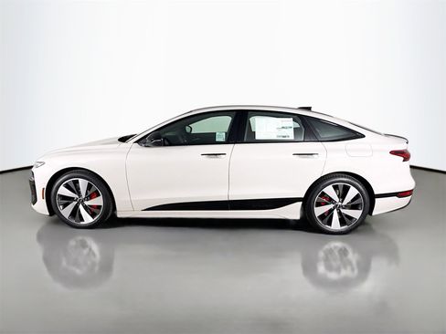 New 2025 Audi S6 e-tron Premium image 4