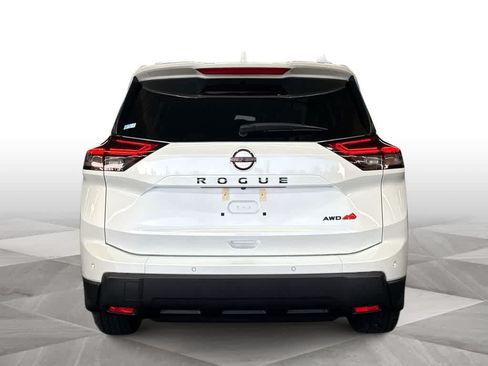Used 2025 Nissan Rogue SV AWD/4WD image 7