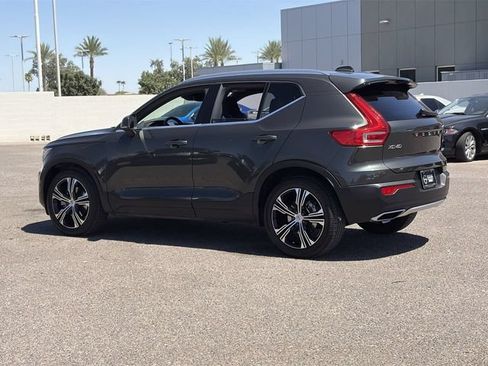 Used 2019 Volvo XC40 T4 Inscription FWD image 8