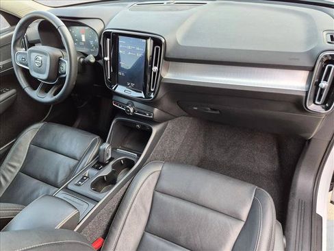 Used 2019 Volvo XC40 T5 Momentum AWD/4WD image 20