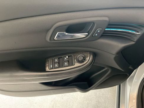 Used 2016 Chevrolet Malibu LTZ FWD image 13