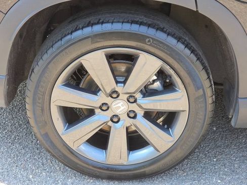 Used 2025 Honda Pilot Sport image 12