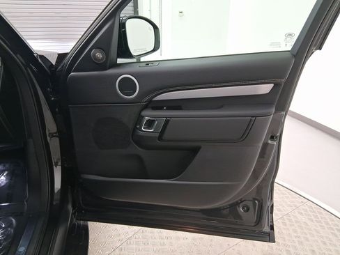 New 2026 Land Rover Discovery Limited Edition image 31