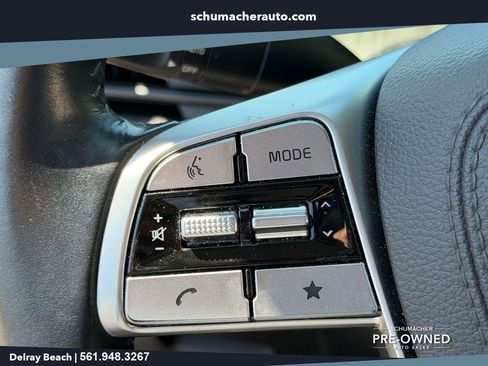 Used 2025 Kia Telluride EX w/ EX Captain's Chair Package FWD image 26