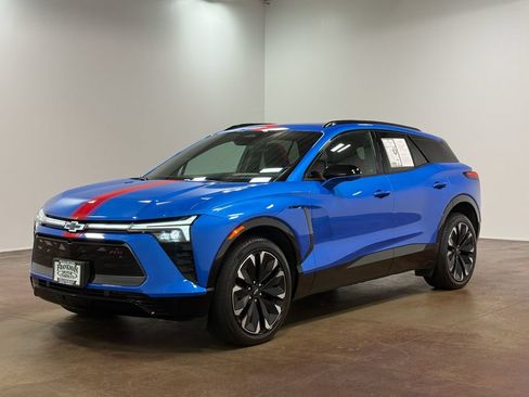 Used 2025 Chevrolet Blazer EV RS AWD/4WD image 28