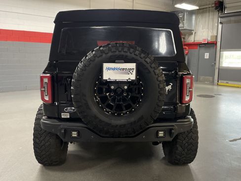 Used 2022 Ford Bronco Outer Banks image 9