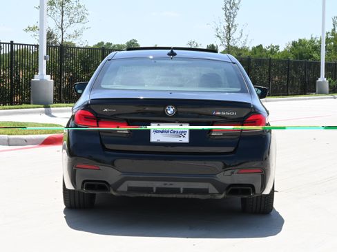 Used 2021 BMW M550i xDrive AWD/4WD image 8