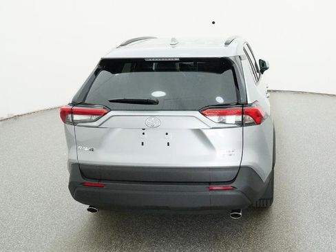 New 2025 Toyota RAV4 XLE image 18