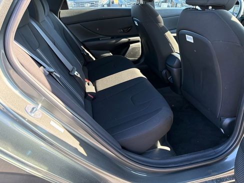 Used 2025 Hyundai Elantra SEL w/ Cargo Package FWD image 15