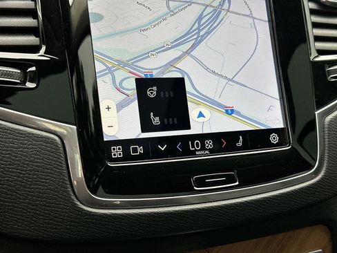 Used 2025 Volvo XC90 B6 Plus w/ Protection Package Premier image 25