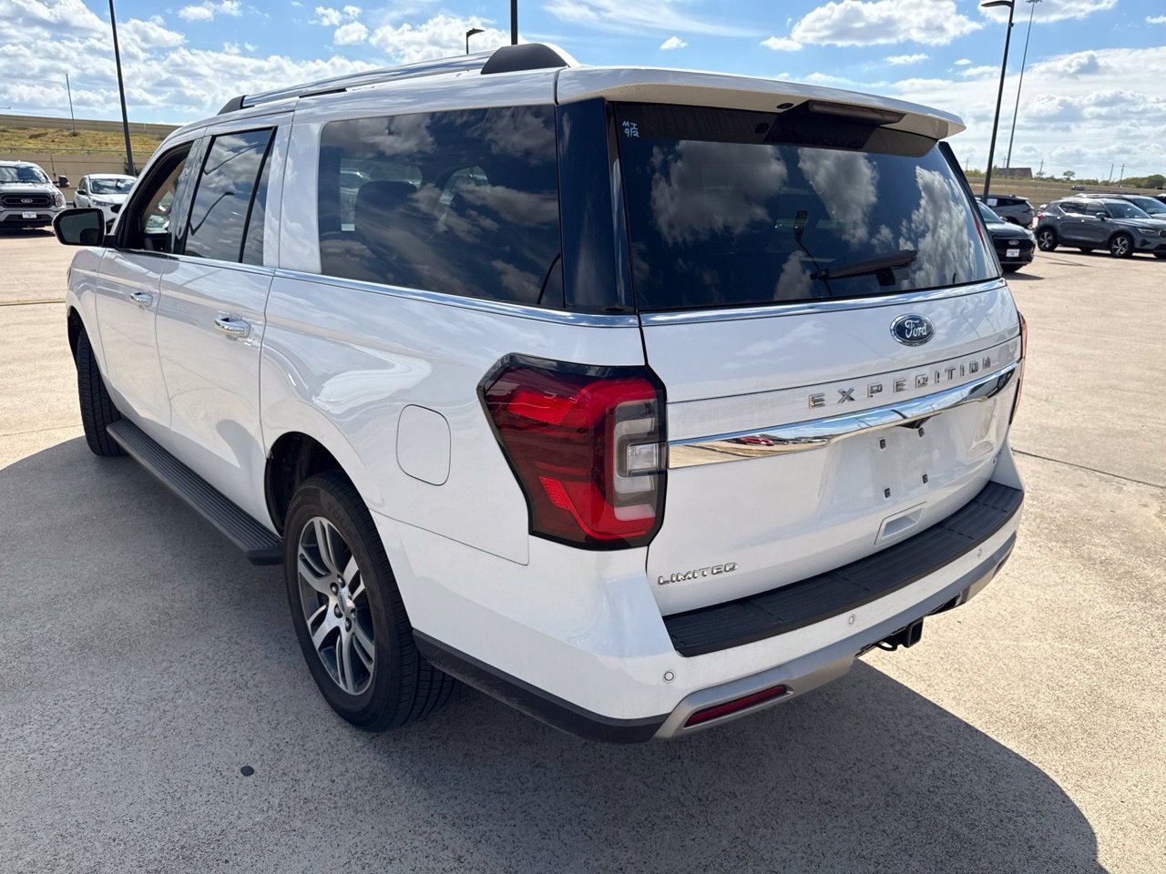 Used 2024 Ford Expedition Max Limited RWD image 7