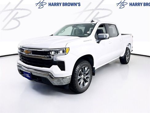 Used 2024 Chevrolet Silverado 1500 LT image 1