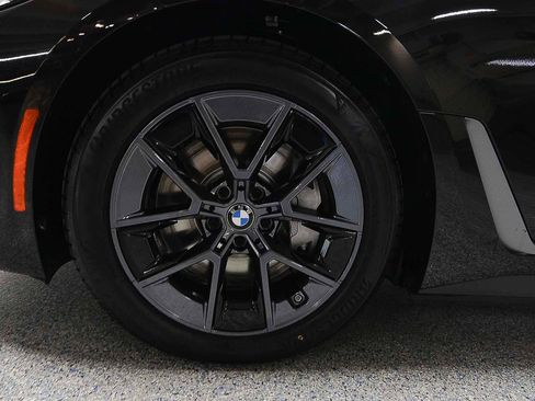 Used 2025 BMW i4 eDrive40 image 5