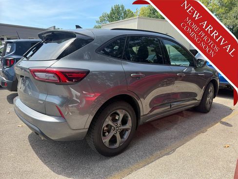 Used 2024 Ford Escape ST-Line w/ Equipment Group 301A FWD image 9