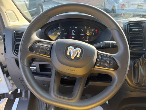 Used 2026 RAM ProMaster 2500 w/ Convenience Group FWD image 17