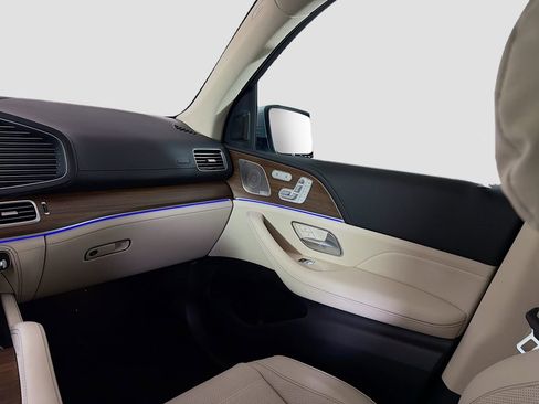 New 2026 Mercedes-Benz GLS 450 4MATIC image 27