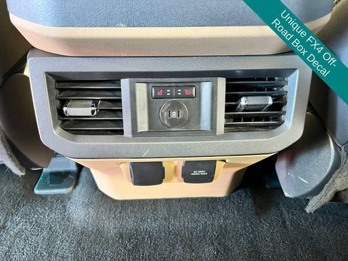 Used 2023 Ford F250 Lariat w/ Sport Appearance Package AWD/4WD image 22