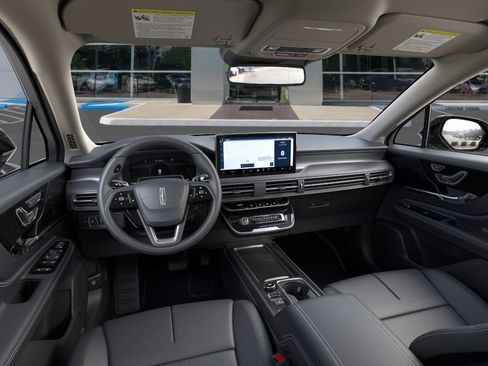 New 2026 Lincoln Corsair Premiere FWD image 9