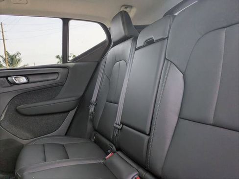 New 2026 Volvo XC40 B5 Core w/ Climate Package AWD/4WD image 12