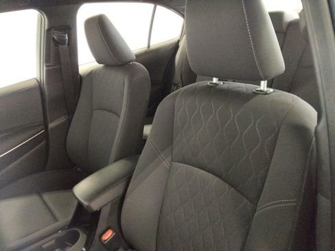 Used 2024 Toyota Corolla SE image 27