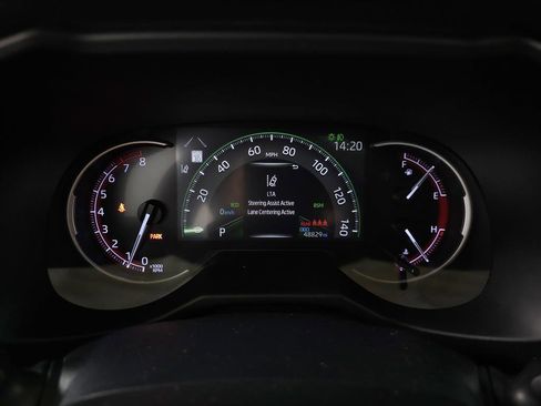 Used 2023 Toyota RAV4 XLE Premium image 19