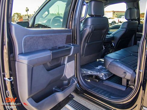 New 2025 Ford F150 Platinum w/ FX4 Off-Road Package image 28