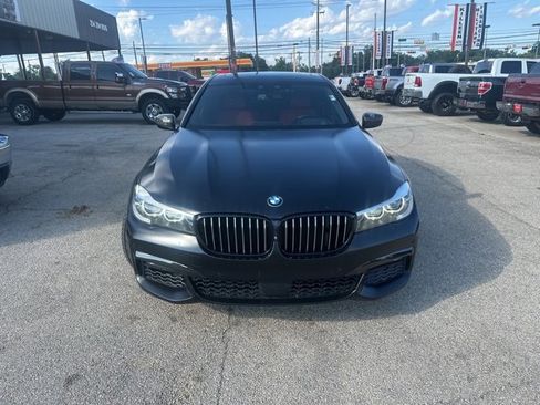Used 2017 BMW 740i 740i image 3