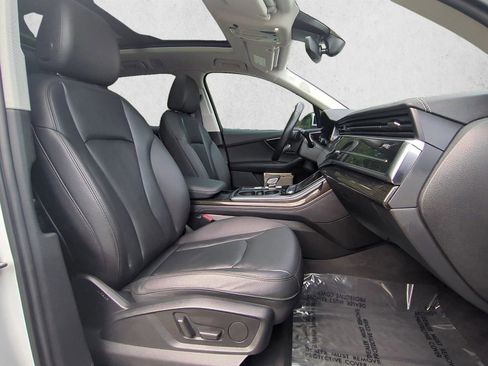 Used 2023 Audi Q7 3.0T Premium Plus AWD/4WD image 25