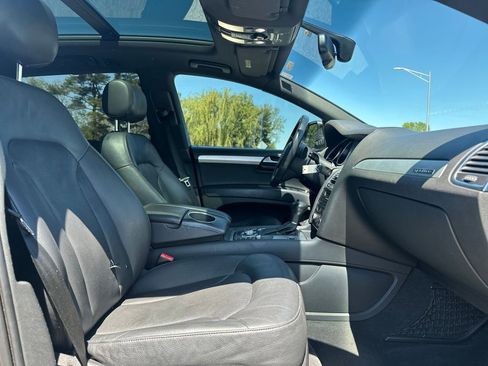 Used 2014 Audi Q7 3.0T S line Prestige w/ Technology Package AWD/4WD image 24