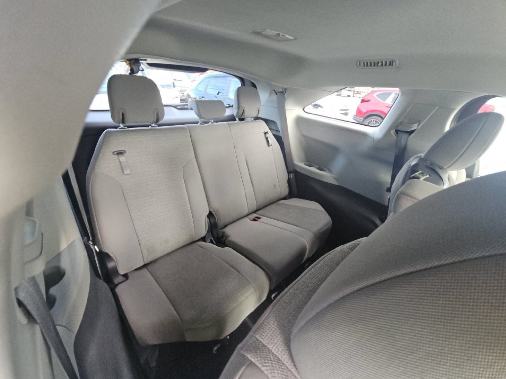 Used 2023 Toyota Sienna LE w/ LE Plus Package AWD/4WD image 12