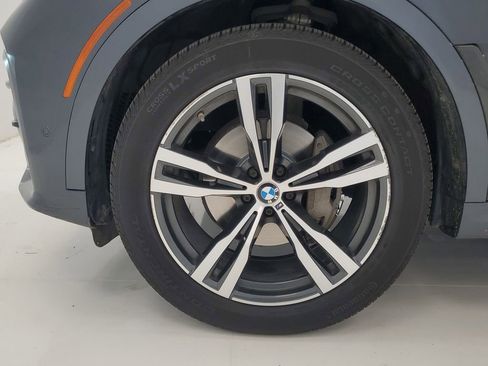 Used 2020 BMW X7 xDrive40i w/ M Sport Package AWD/4WD image 9