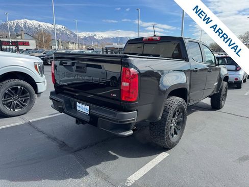 Used 2022 Chevrolet Colorado Z71 w/ Z71 Midnight Edition image 7