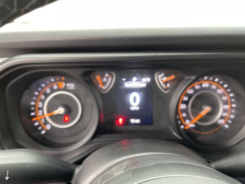 New 2025 Jeep Gladiator Sport image 19