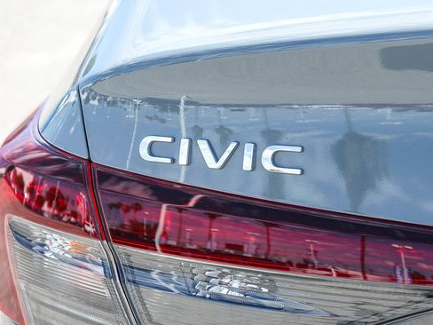 Certified 2025 Honda Civic Sport image 11