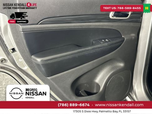 Used 2020 Jeep Grand Cherokee Laredo w/ Laredo X Package image 34