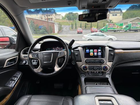 Used 2017 GMC Yukon Denali w/ Open Road Package AWD/4WD image 21