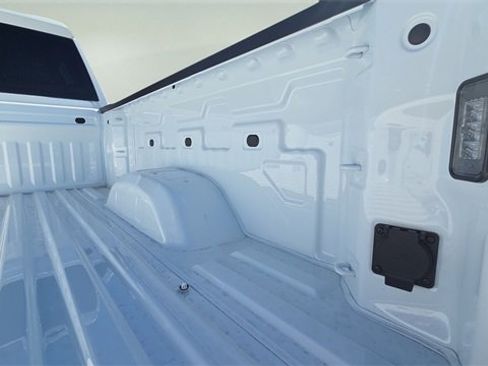 New 2026 GMC Sierra 2500 SLT w/ SLT Convenience Package image 26