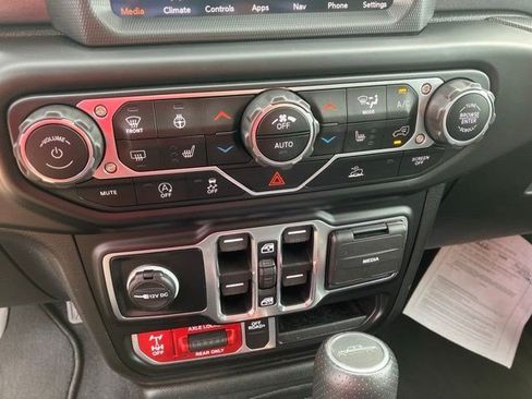 Used 2022 Jeep Gladiator Mojave w/ LED Lighting Group AWD/4WD image 20
