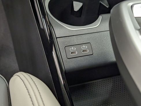 New 2026 BMW X1 xDrive28i w/ Technology Package image 24