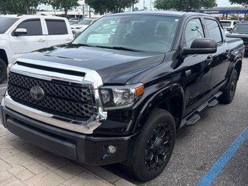 Certified 2020 Toyota Tundra SR5 w/ SR5 Leather Package AWD/4WD image 2