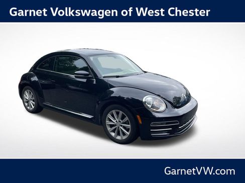 Used 2018 Volkswagen Beetle 2.0T SE FWD image 12