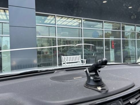 Used 2017 Nissan Rogue SL w/ SL Premium Package FWD image 35