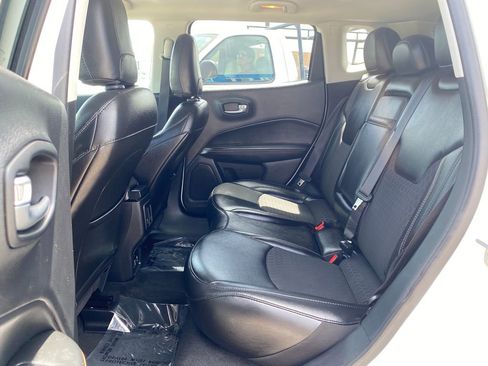 Used 2019 Jeep Compass Latitude w/ Cold Weather Group AWD/4WD image 24