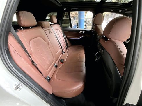 Used 2022 BMW X5 sDrive40i w/ M Sport Package image 20