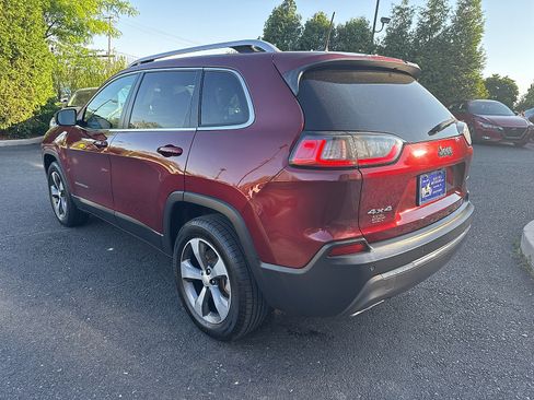 Used 2019 Jeep Cherokee Limited AWD/4WD image 9